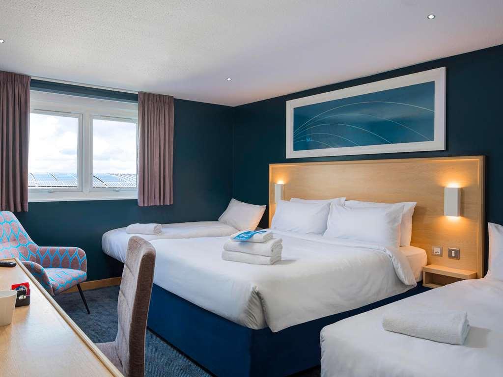 Travelodge Aberdeen Airport Habitación foto
