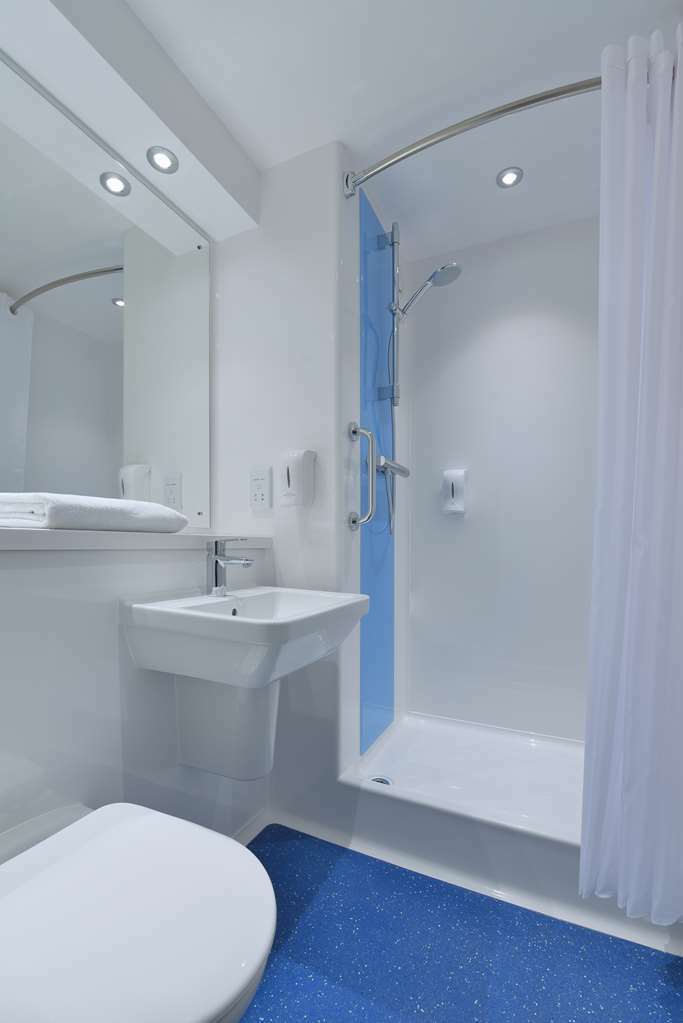 Travelodge Aberdeen Airport Habitación foto