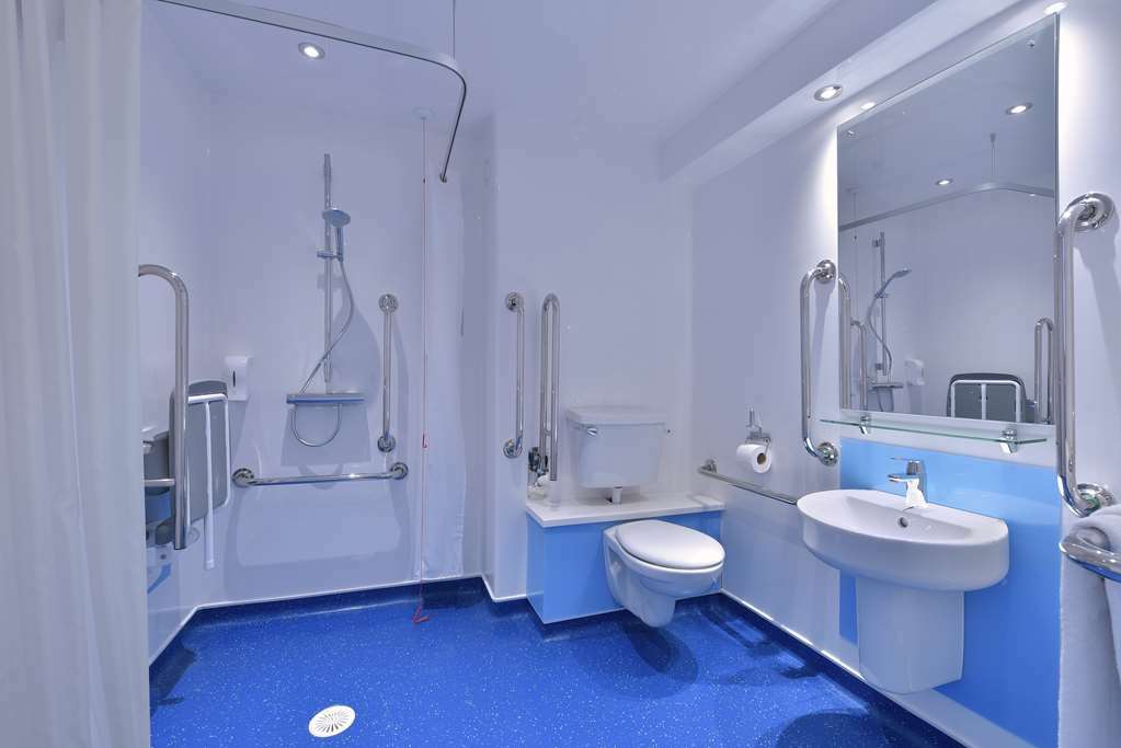 Travelodge Aberdeen Airport Habitación foto